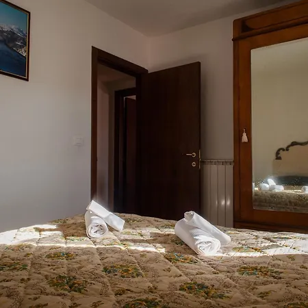 Casa Ladyhawke Apartment Santo Stefano Di Sessanio Exterior photo